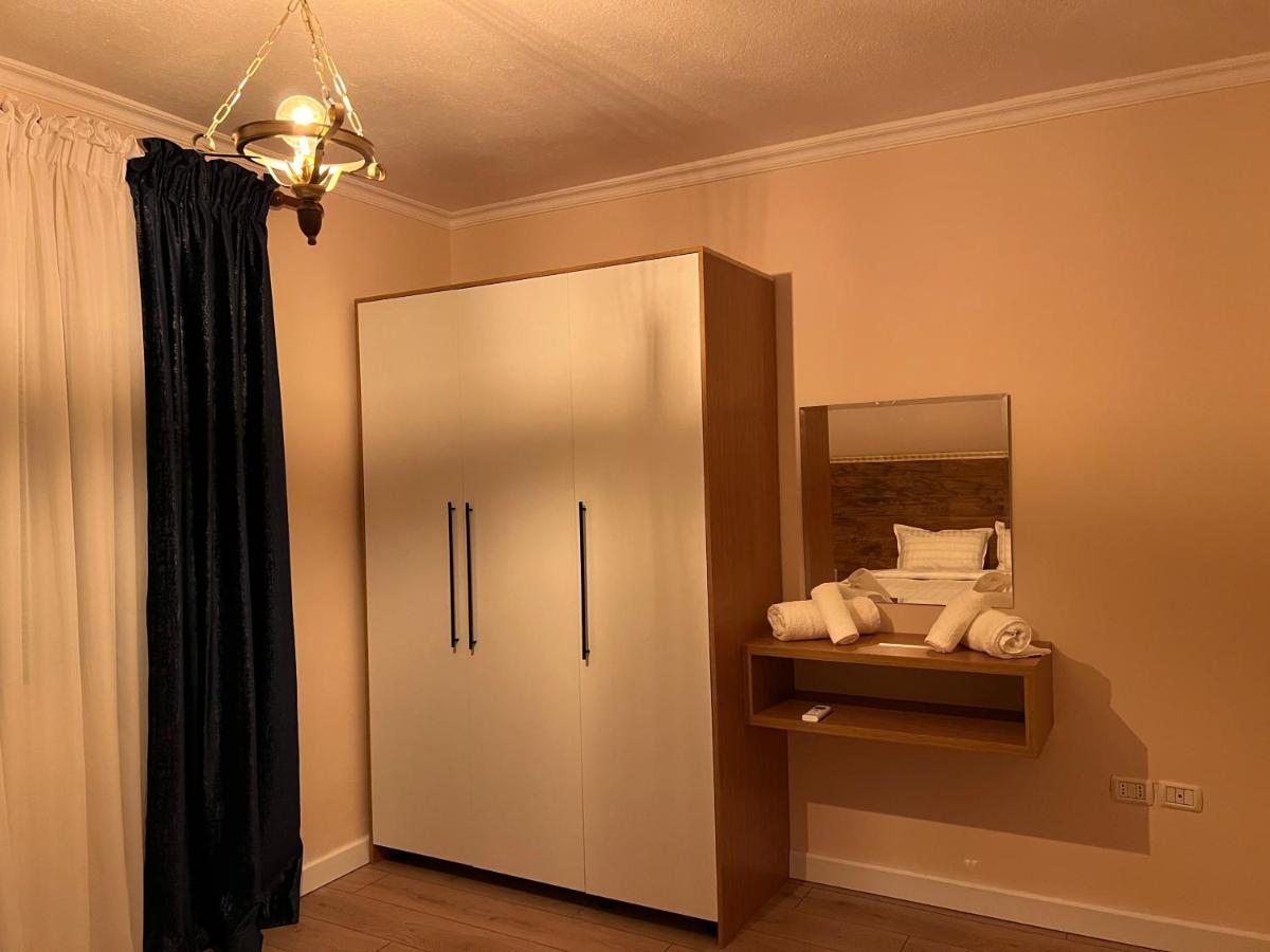 Chestnut Yard Villa Tirana Zewnętrze zdjęcie