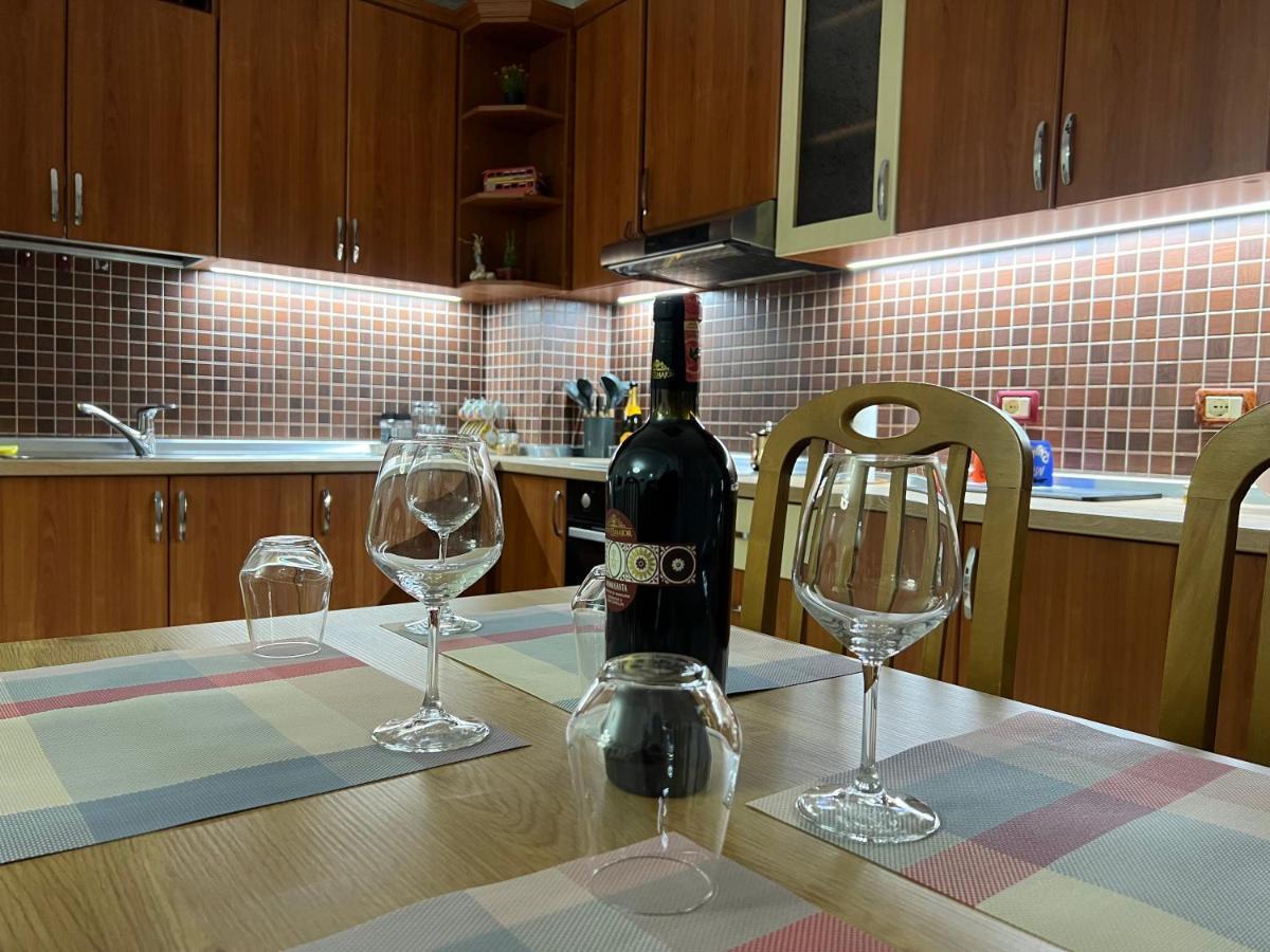 Chestnut Yard Villa Tirana Zewnętrze zdjęcie