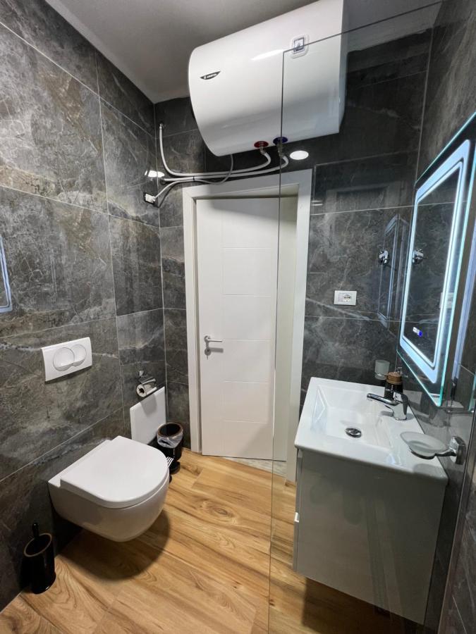 Chestnut Yard Villa Tirana Zewnętrze zdjęcie