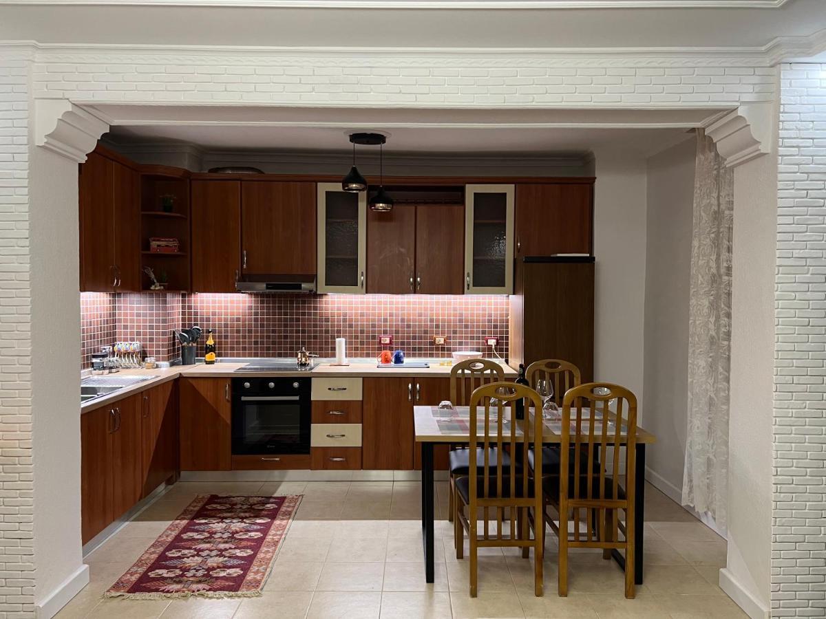 Chestnut Yard Villa Tirana Zewnętrze zdjęcie